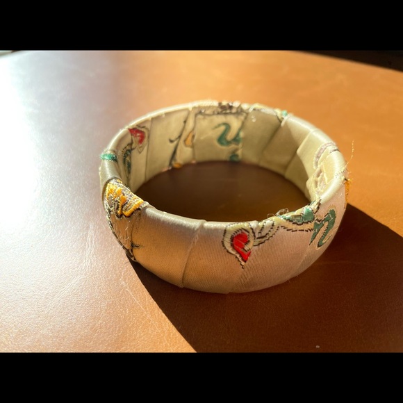 NWOT Silk Wrapped Bangle - Picture 3 of 4
